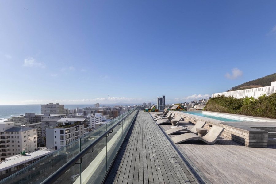 1 Bedroom Property for Sale in Sea Point Western Cape